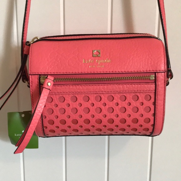 kate spade Handbags - NWT Sale❗️🆕kate spade LooLoo Bag